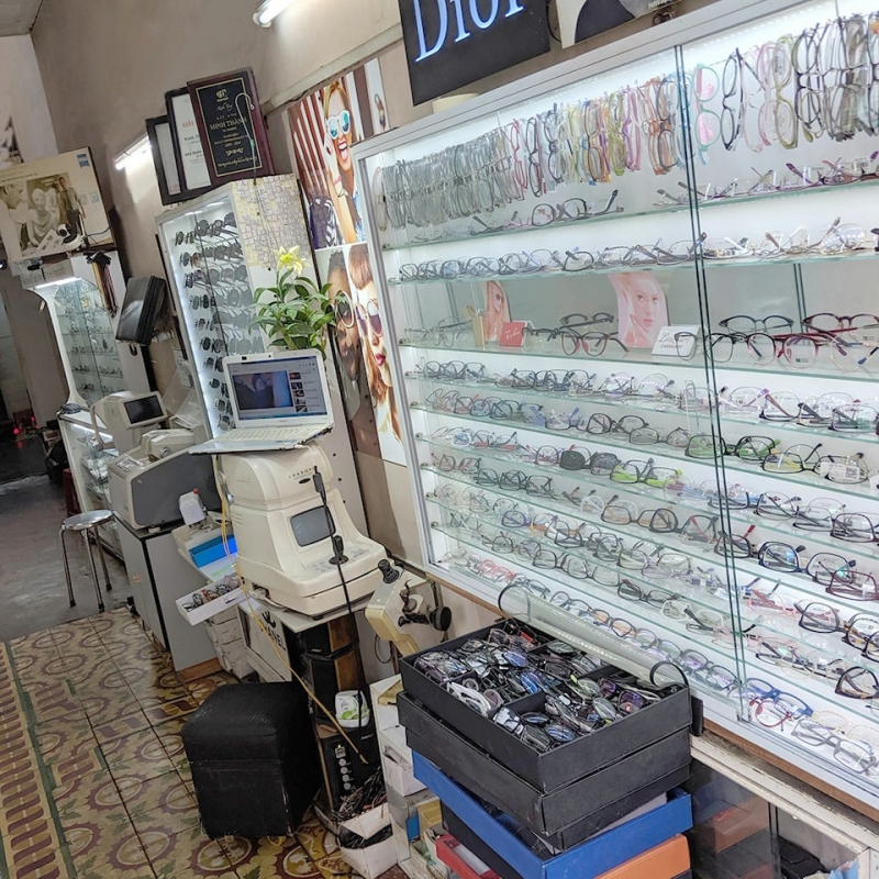 Mắt Kính QUANG địa chỉ mua kính mắt đẹp và chất lượng tại Pleiku, Gia Lai